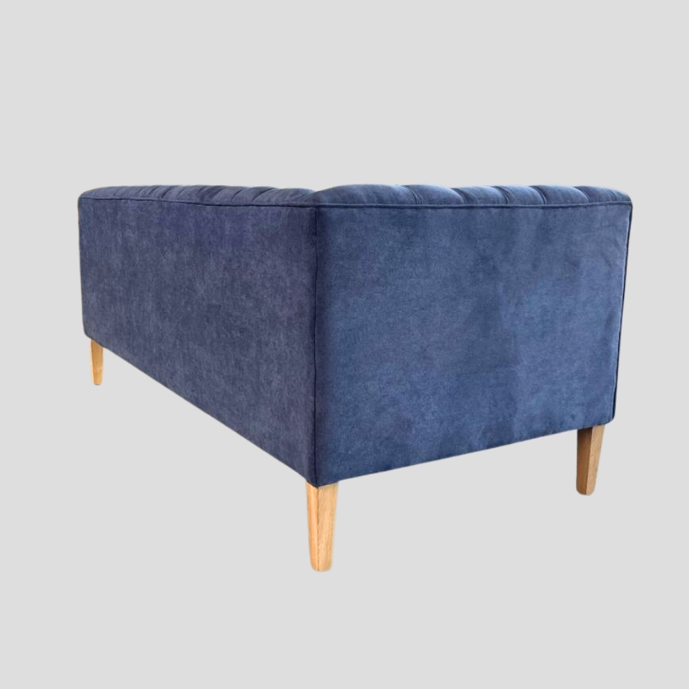 Lincoln Deep Buttoned Sofa - Image 4