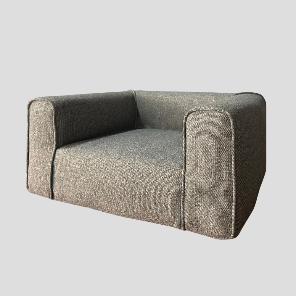 Novak Pet Bed - Image 3